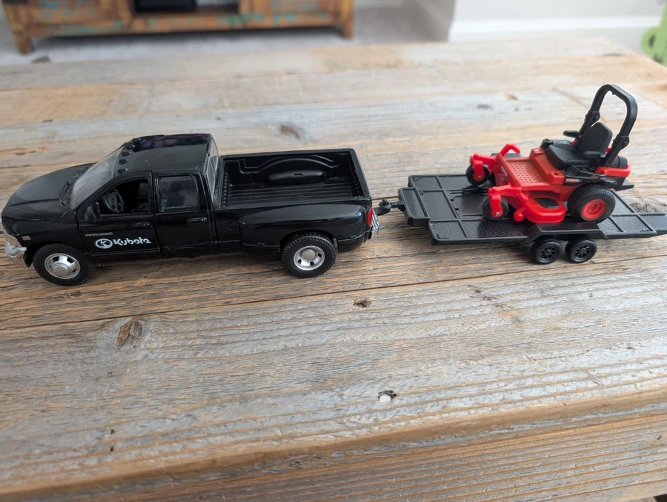 Kubota Truck Zero Turn Mower With Trailer  Ram 3500 New Ray Toy - Image 3 of 4