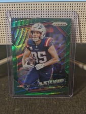 2025 Panini Prizm - Hunter Henry #33 Green Wave Prizm