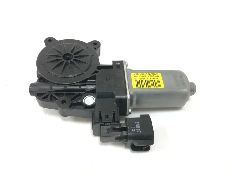 Genuine Range Rover Evoque 2012-2018 RH Front Door Window Motor - LR031660 - Image 2 of 4