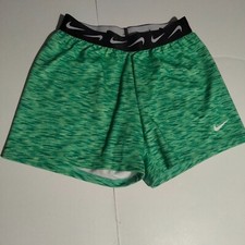 Nike DRI fit green marled elastic waist shorts 6 5-6 years girls