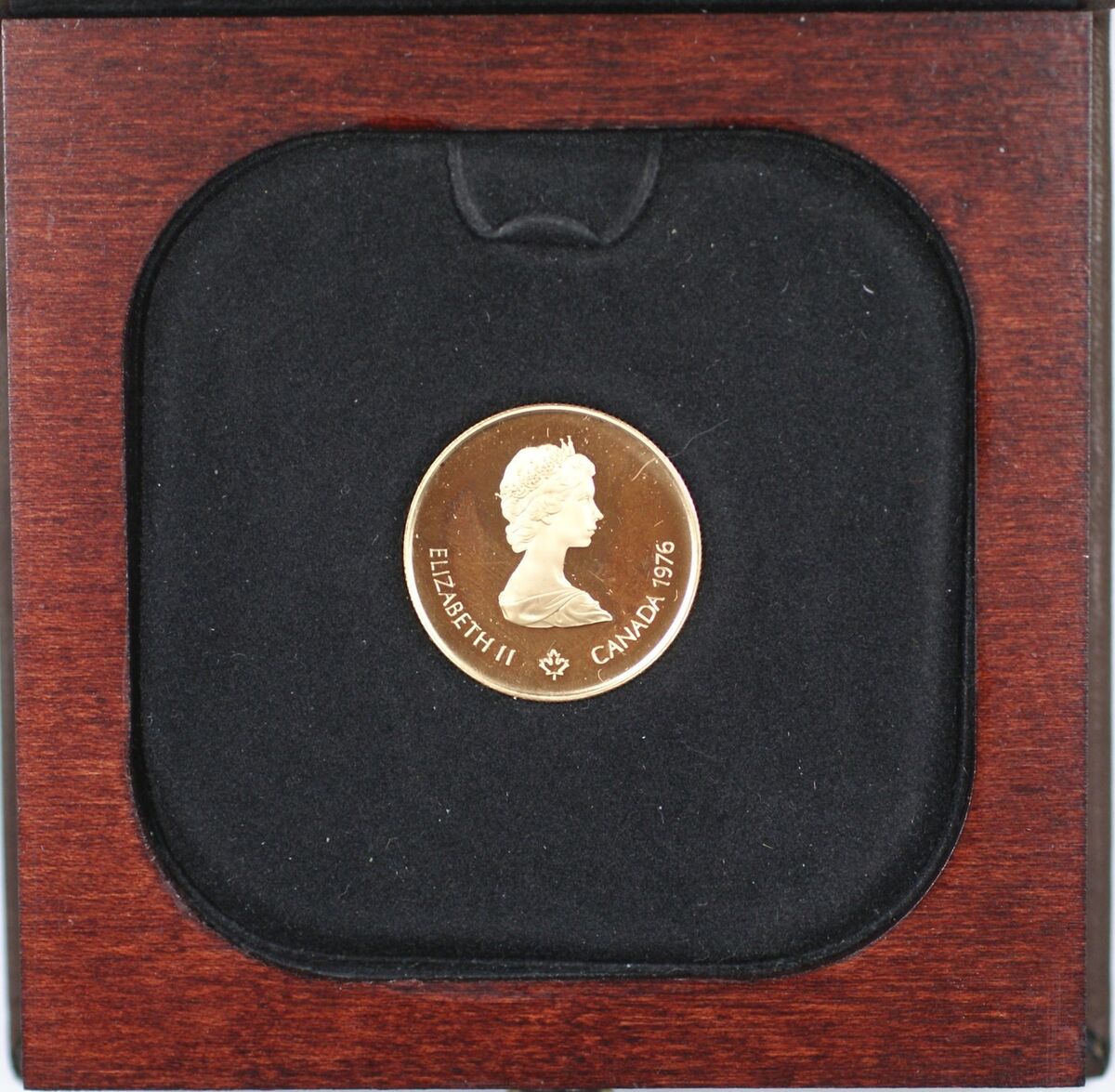 1976 Canada Olympic $100 1/2 Oz Gold Proof Commemorative 1976 Canada Olympic $100 1/2 Oz Gold Proof Commemorative