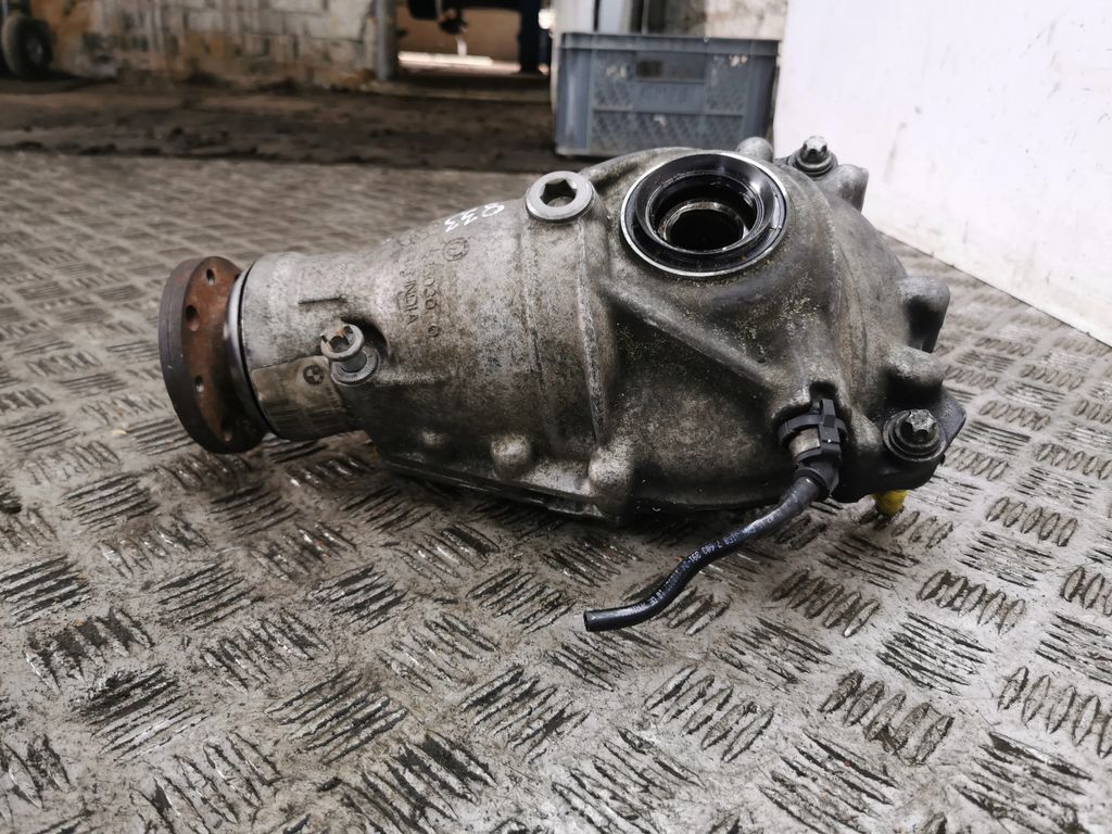 BMW X5 F15 M50d 2017 RHD Front Diff Differenzial 8618379 online  