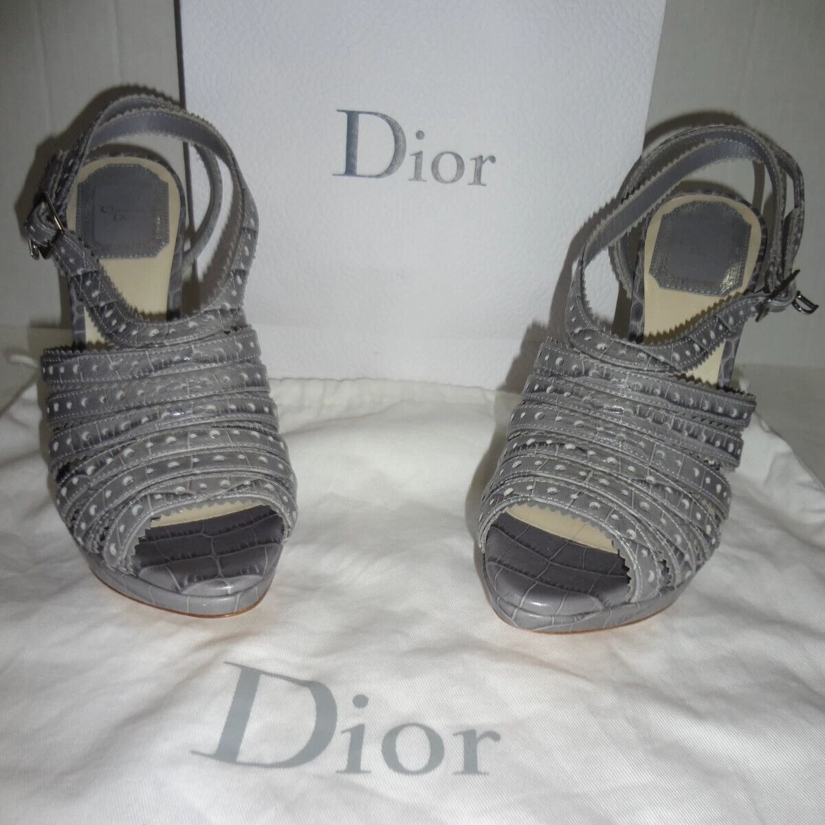 Chaussures à talon compensé authentiques Christian Dior taille 35 1/2 gris NEUF SANS ÉTIQUETTE
