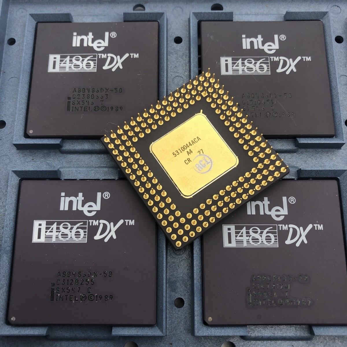 まいまい Vintage Intel 486 DX 33 MHz A80486DX-33 SX729 CPU Tested