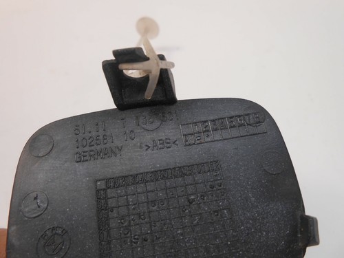 Cubierta de gancho de remolque para parachoques trasero BMW E46, E66 serie 7 2006-08 plateada 5111735601 TH0218 - Imagen 4 de 5
