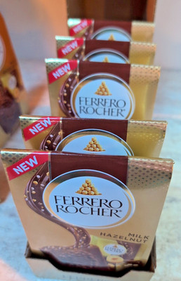 1 Case Ferrero Rocher Squares
