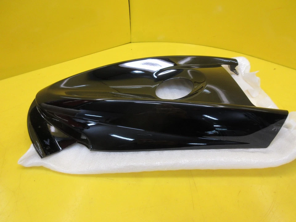 KAWASAKI JET SKI MOTO ACUÁTICA 800 SXR 800SXR CAPÓ TAPA DE COMBUSTIBLE CUBIERTA TAPA NUEVO FABRICANTE ORIGINAL NEGRO Foto 2 de 4