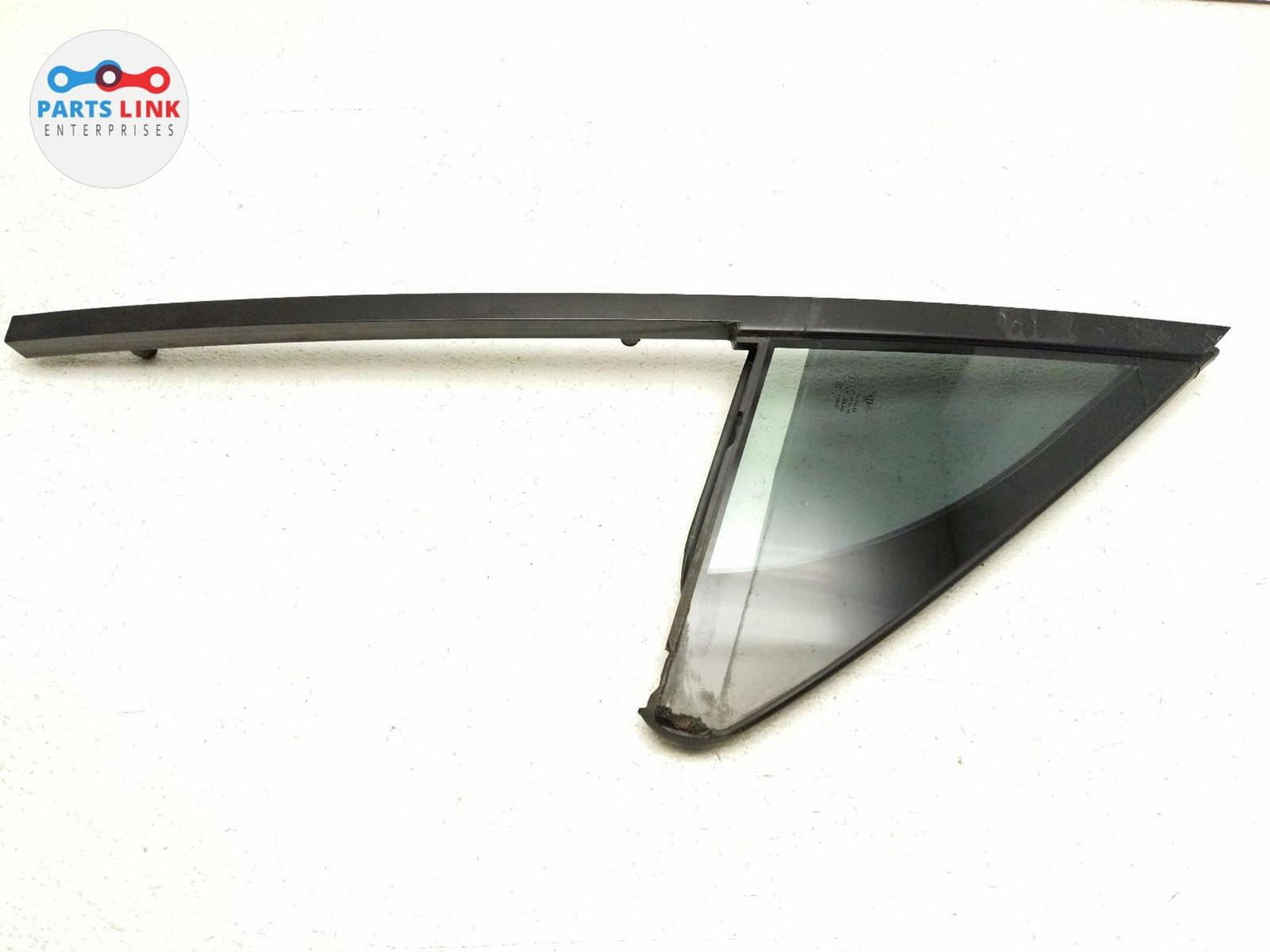 2016-20 BENTLEY BENTAYGA FRONT RIGHT DOOR VENT GLASS FIXED CORNER WINDOW GENUINE