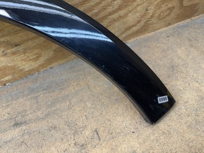 2016 - 2020 Kia Sorento Front Right Fender Flare Wheel Molding