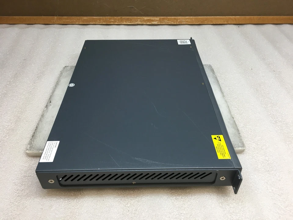 Lantronix SLC01612N-02 16 Port SecureLinx SLC16 Console Manager with Rack Ears - Image 4 of 4