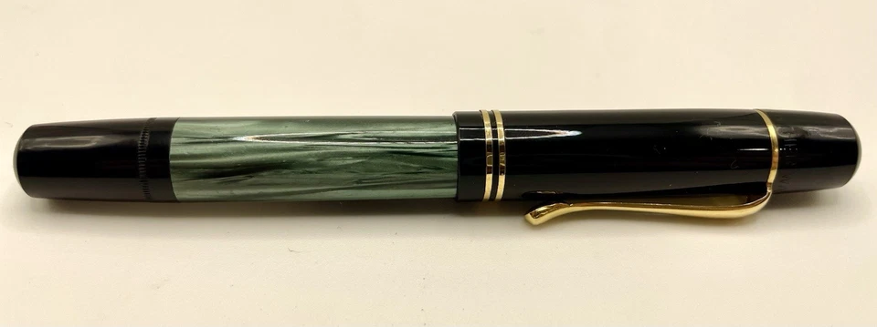 Pluma Estilográfica Años 40 Restaurada NOS PELIKAN 100N VERDE-Flexy CN OM Nuevo en Caja-400 Foto 4 de 4