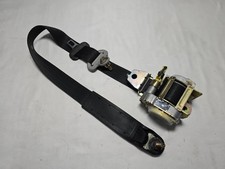 2003 - 2006 Honda Element Passengers Front Seat Belt Retractor Oem Black 2003 - 2006 Honda Element Passengers Front Seat Belt Retractor Oem Black