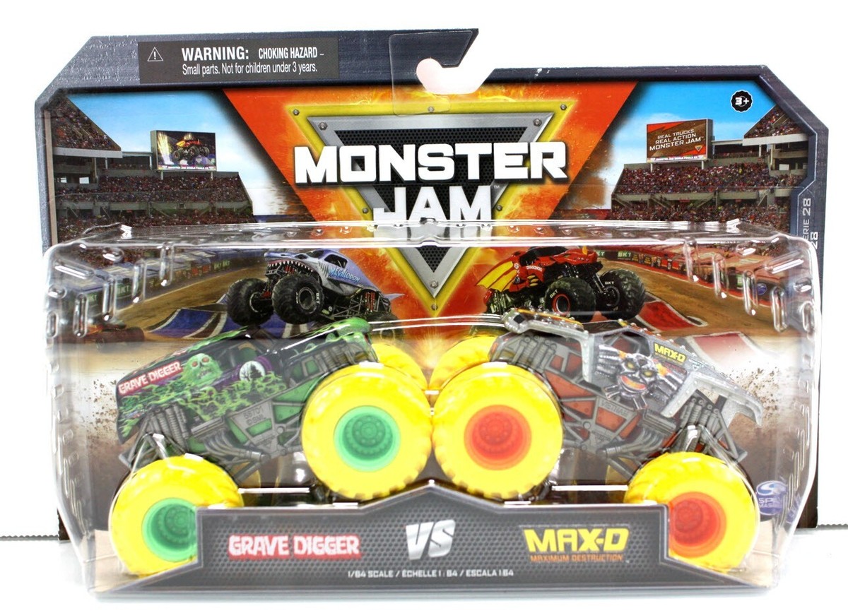 2 TRUCKS - Monster Jam GRAVE DIGGER vs MAX-D - Series 28
