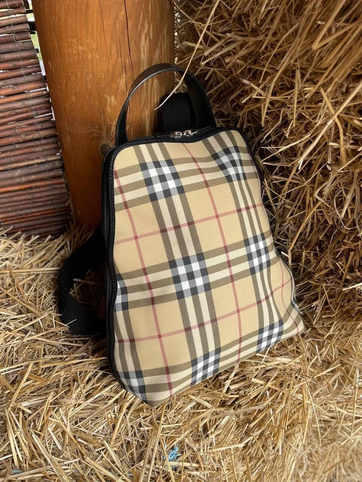 Mochila de cuero Burberry Nova Check de lona recubierta Foto 3 de 4