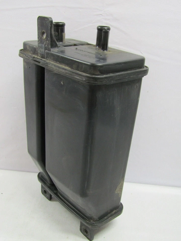 Bote de vapor Subaru Legacy Outback 2000-2004 OEM 42036AC020 Foto 3 de 4