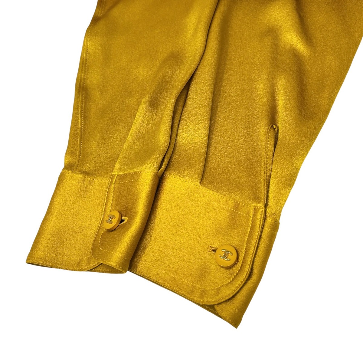 CHANEL Vintage CC Logo Shirt Top Button Up Pocket Yellow CHANEL Vintage CC Logo Shirt Top Button Up Pocket Yellow
