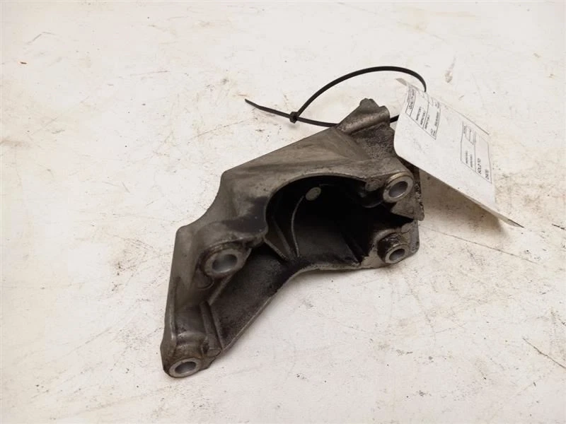 Soporte de montaje del motor Audi A4 2007 Foto 2 de 4