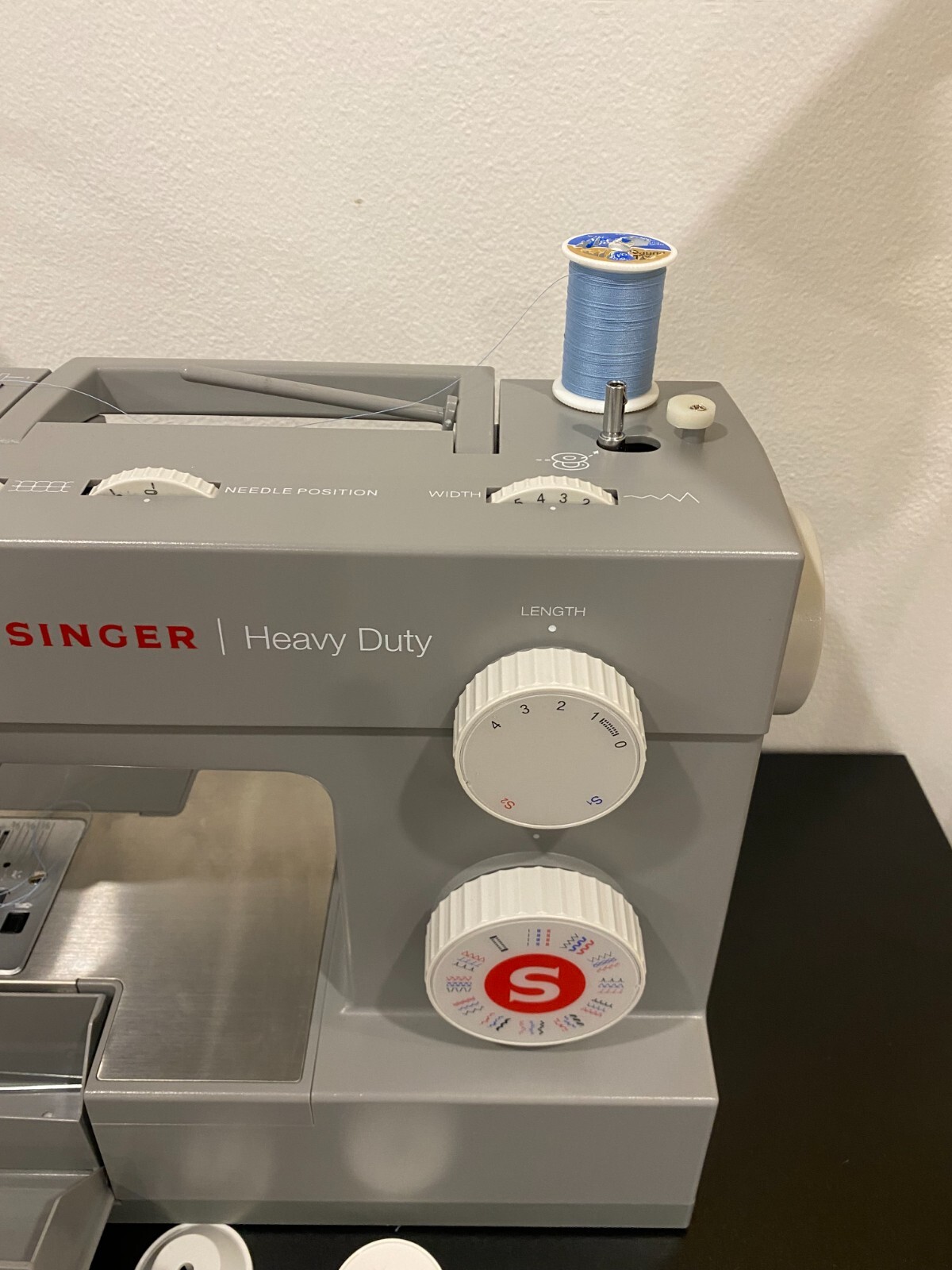 SINGER HD6380M Heavy Duty Sewing Machine comes with Extension Table