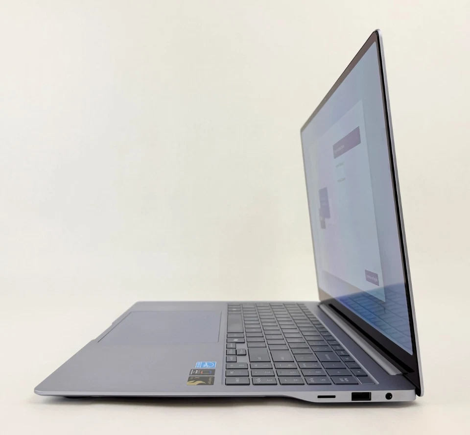 Samsung Galaxy Book4 Edge 16" 2880x1880 Touch Snapdragon X Elite 16Gb 512GB W11H - Image 3 of 4