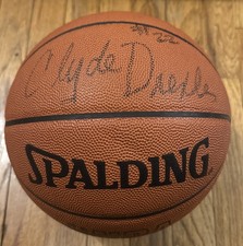 Clyde Drexler Rookie Cards and Memorabilia Guide 19