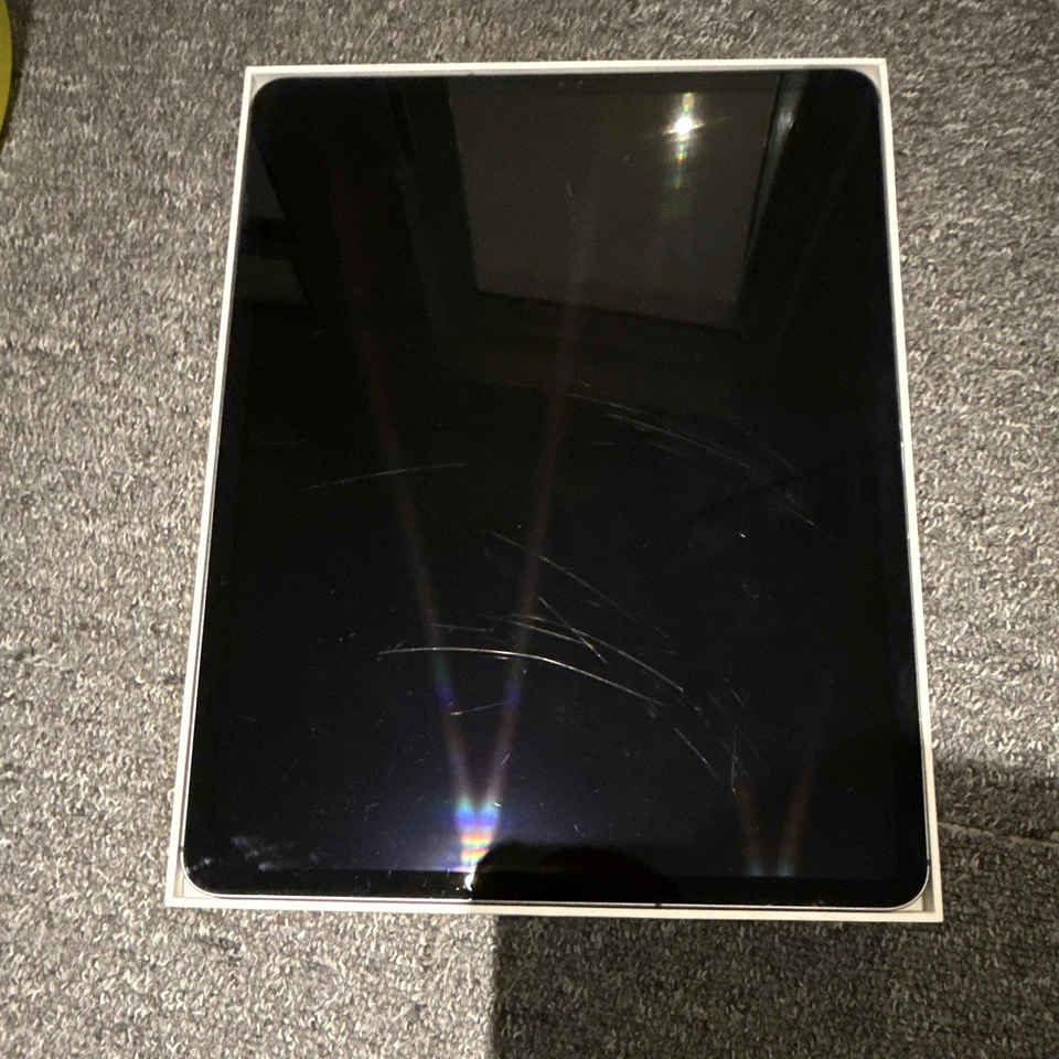 Apple iPad Pro 12.9-inch (3rd generation) · 64GB · Cellular, photo 2 of 5