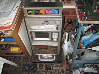 vintage one arm bandit slot machine