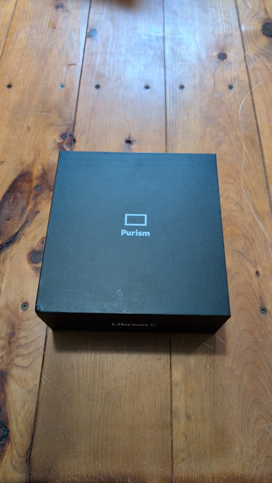 Librem 5 5. 7" 3gb ram 32gb storage with pureos