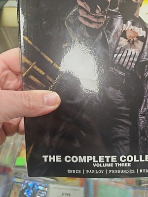 洋書PUNISHER THE COMPLETE COLLECTION VOL.3 Amazon.com: Punisher Max: The Complete Collection Vol. 3 (The