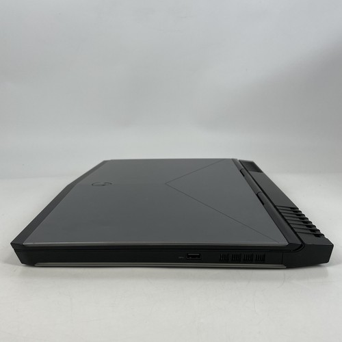 Dell Alienware 15 R3 FHD 2.8 GHz i7-7700HQ 16GB 128GB SSD/1TB HDD GTX 1070 READ - Picture 9 of 11