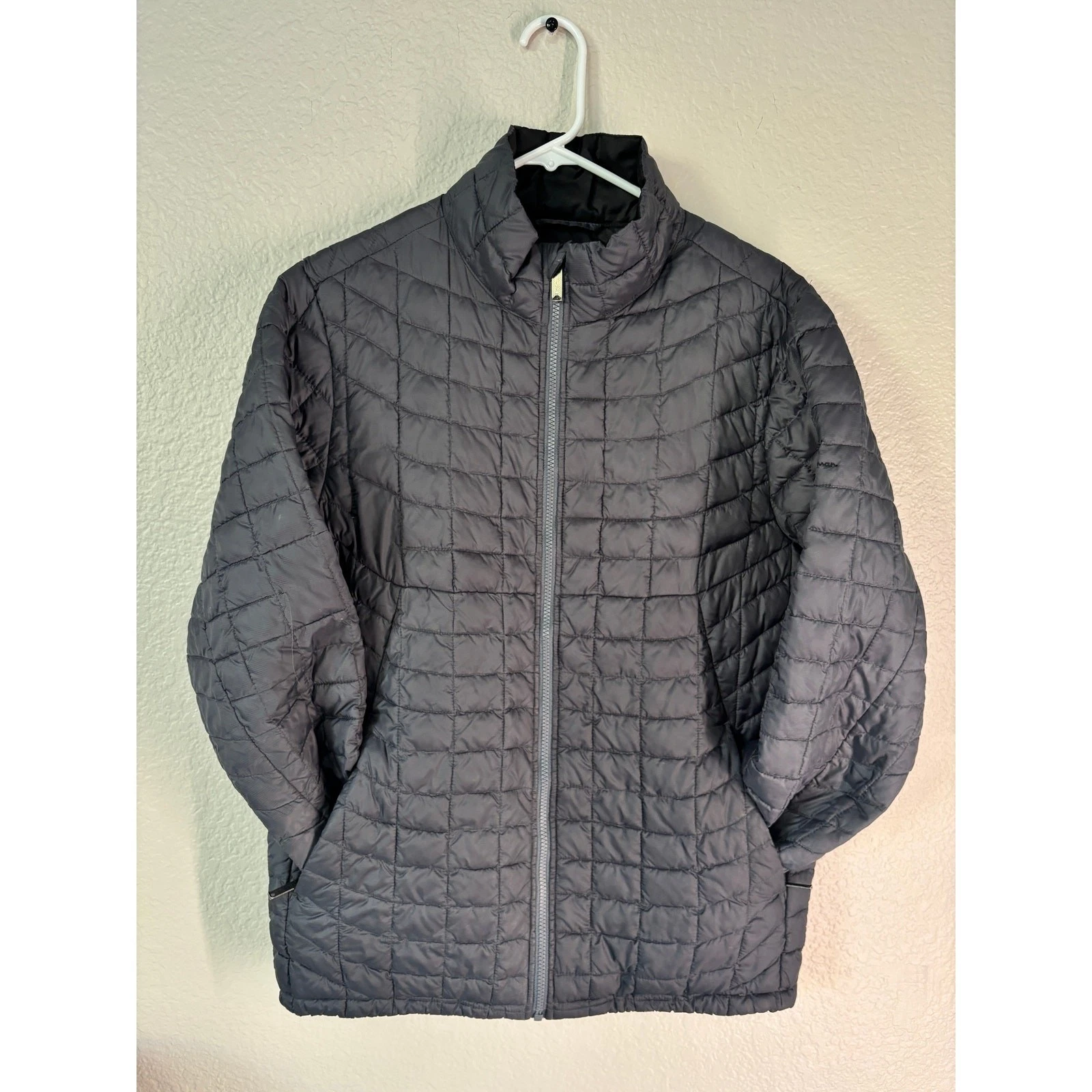 Ben Sherman Puffer Jacket Mens Large Charcoal Gray Quilted Lightweight Ripstop
Opens in a new window