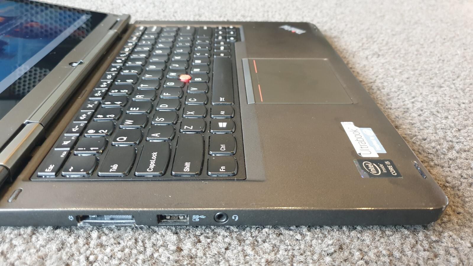 Lenovo ThinkPad YOGA S1, 1.72.4GHz, 8GB RAM, 240GB SSD+NEW bag! Cheap