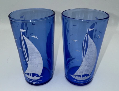 2 Hazel-Atlas Cobalt Vintage Small Juice glasses 3 3/4 in tall Sailboats