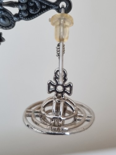 Vivienne Westwood 925 dünne Linien flache Kugel Ohrringe 1 Paar