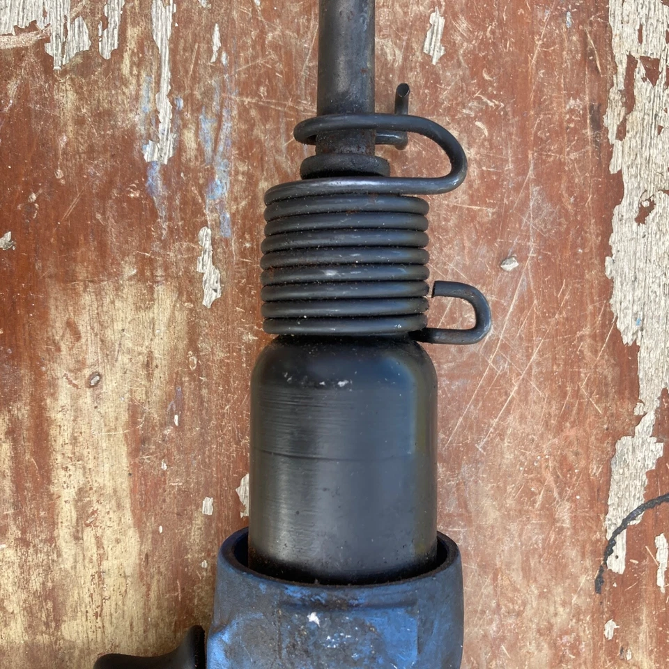 Kobalt SGY-AIR225 Pneumatic Air Hammer with Hammer Bit - Image 4 of 4