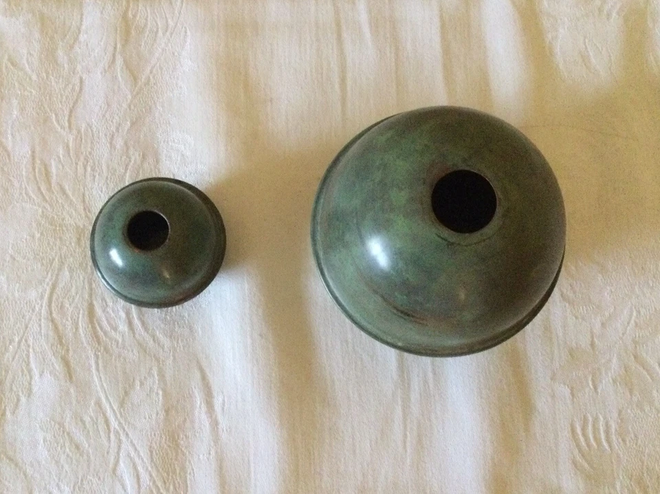 SET OF 2 Blue Verde Finish COPPER BALLS FOR A WEATHERVANE - 4" AND 2 1/4" - Image 2 of 3