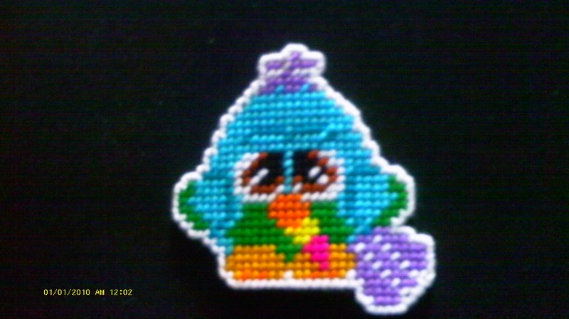 TOUCAN -- CUDDLY CRITTER MAGNET -- PLASTIC CANVAS