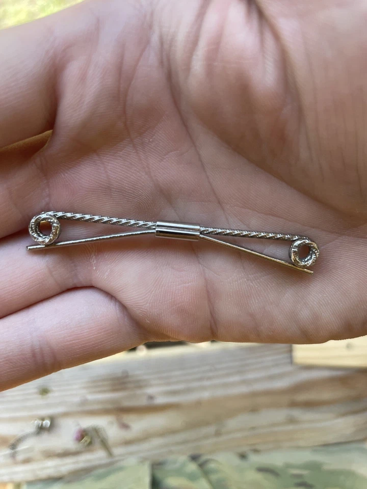 Clip de barra de cuello plateado vintage Foto 4 de 4