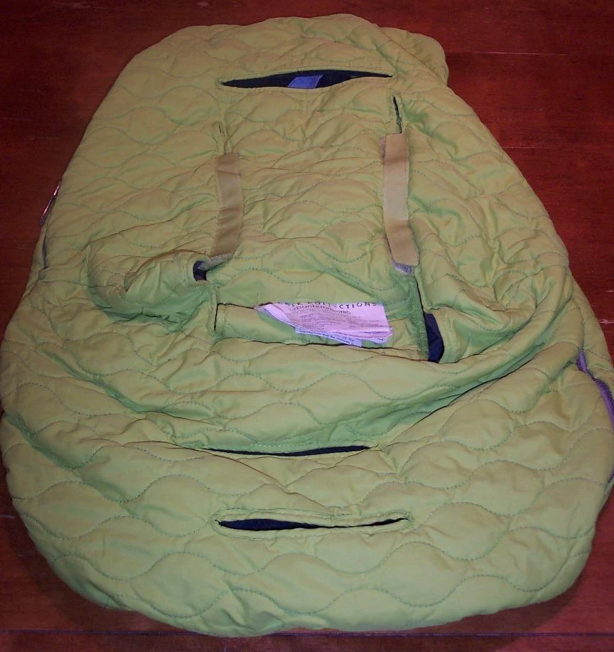JJ Cole Collections URBAN BUNDLE ME CAR SEAT COVER BLANKET IN LIME GREEN SPROUT - Image 4 of 4