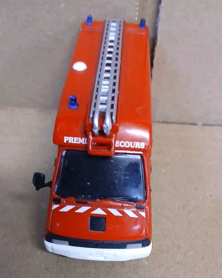 1/64 1988 PSE  Renault B 90 France FIRE - Image 2 of 4