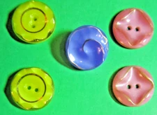 (5) VINTAGE 3/4" GOLD LUSTER YELLOW BLUE PINK GLASS 2-HOLE & SHANK BUTTONS-K222