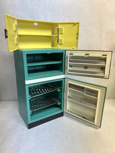 Vintage 1960's MCM Barbie Doll Reading Deluxe DREAM KITCHEN Set w/Accessories - Picture 16 of 16