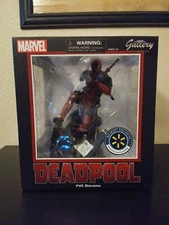 "MARVEL DIAMOND SELECT GALLERY" *DEADPOOL* PVC DIORAMA {WAL-MART EXCLUSIVE 2020}