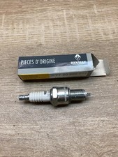 7700500012   Spark plug Fits for Renault Megane II