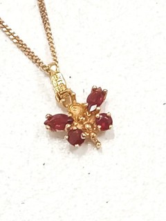 9ct Yellow Gold Butterfly Pendant Red Stones 41cm Curb Chain 2.51g Parts Repair