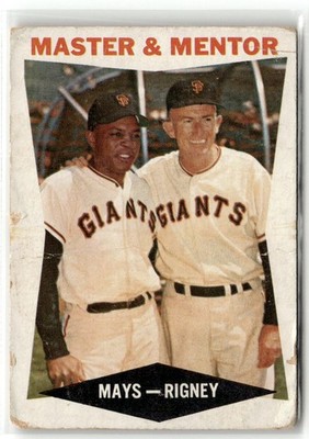 1960 Topps #7 Master & Mentor (Willie Mays / Bill Rigney) LOW GRADE CREASED