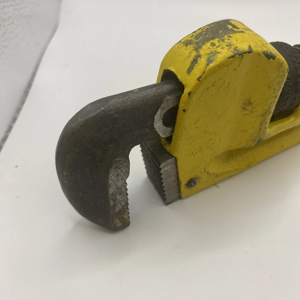 Llave de tubo vintage Stanley 87-622 10" usada funciona amarillo brillante acero macizo EE. UU. Foto 2 de 4