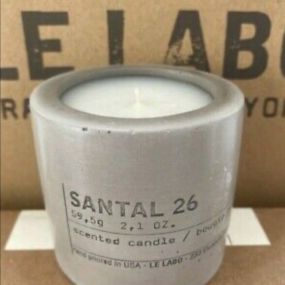 LELABO キャンドル　santal 26 Amazon.com: LE LABO Santal 26 Scented Candle 245 Grams 8.6