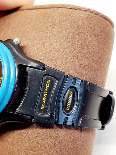Timex Indiglo Marathon Women's Black Blue Plastic Nylon Date Light Alarm Watch - Picture 4 of 13