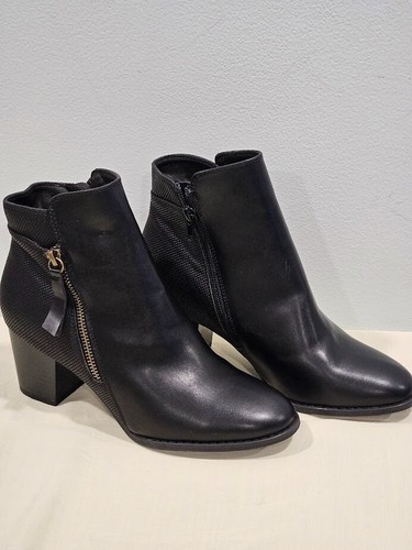 Novo Women's Jace Black Ankle Boots sz 7.5 Hardware Side Zipper Detail Material