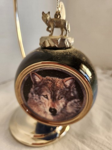 NIB 68013 Bradford Exchange Voices of the Wilderness Wolf Christmas Ornaments - Picture 4 of 7